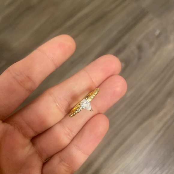 Gold Teardrop Ring - Picture 2 of 2